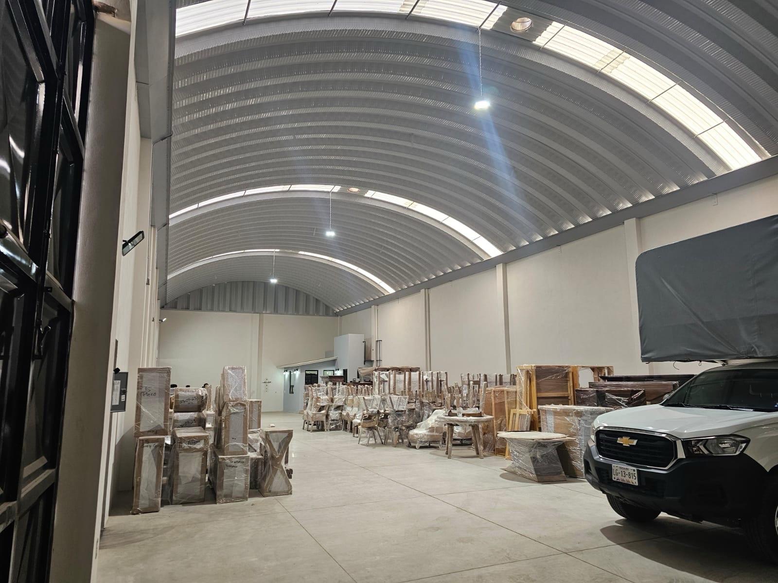 Bodega comercial - San Pedro Tultepec