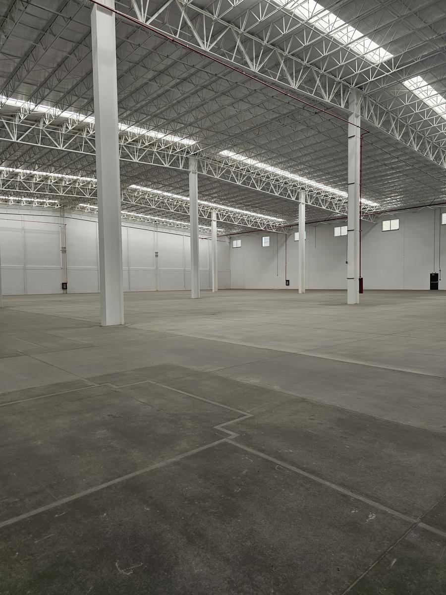 NAVE INDUSTRIAL NUEVA EN RENTA , ZONA AEROPUERTO DE TOLUCA